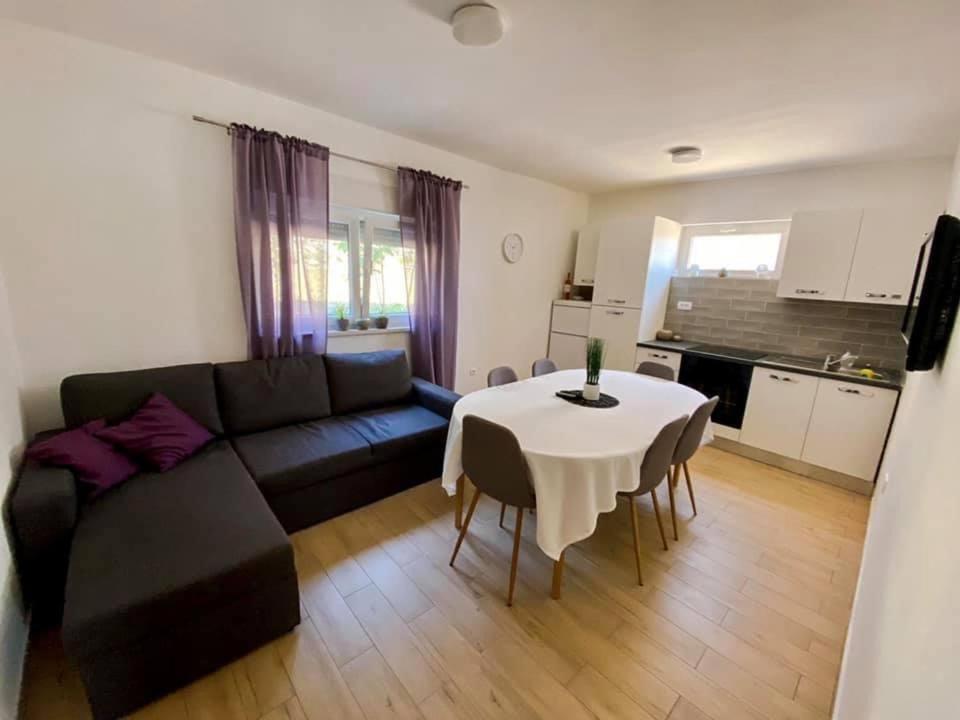 Apartments Sandra, Duboka 22, Duboka, Klek Екстер'єр фото