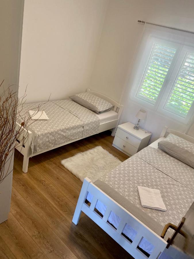 Apartments Sandra, Duboka 22, Duboka, Klek Екстер'єр фото