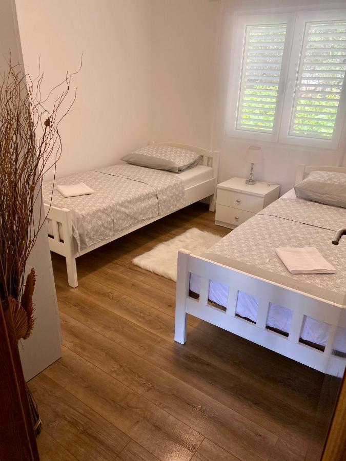 Apartments Sandra, Duboka 22, Duboka, Klek Екстер'єр фото