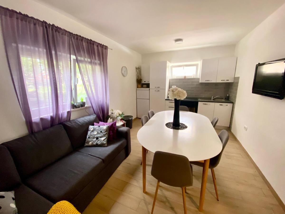 Apartments Sandra, Duboka 22, Duboka, Klek Екстер'єр фото